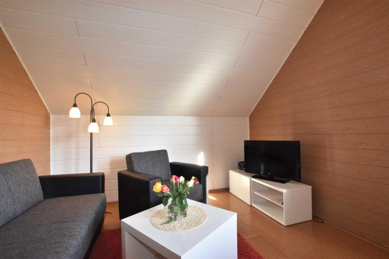 Ferienwohnungen Kleckerburg mit Meerblick OFC 05 Kägsdorf Exterior foto