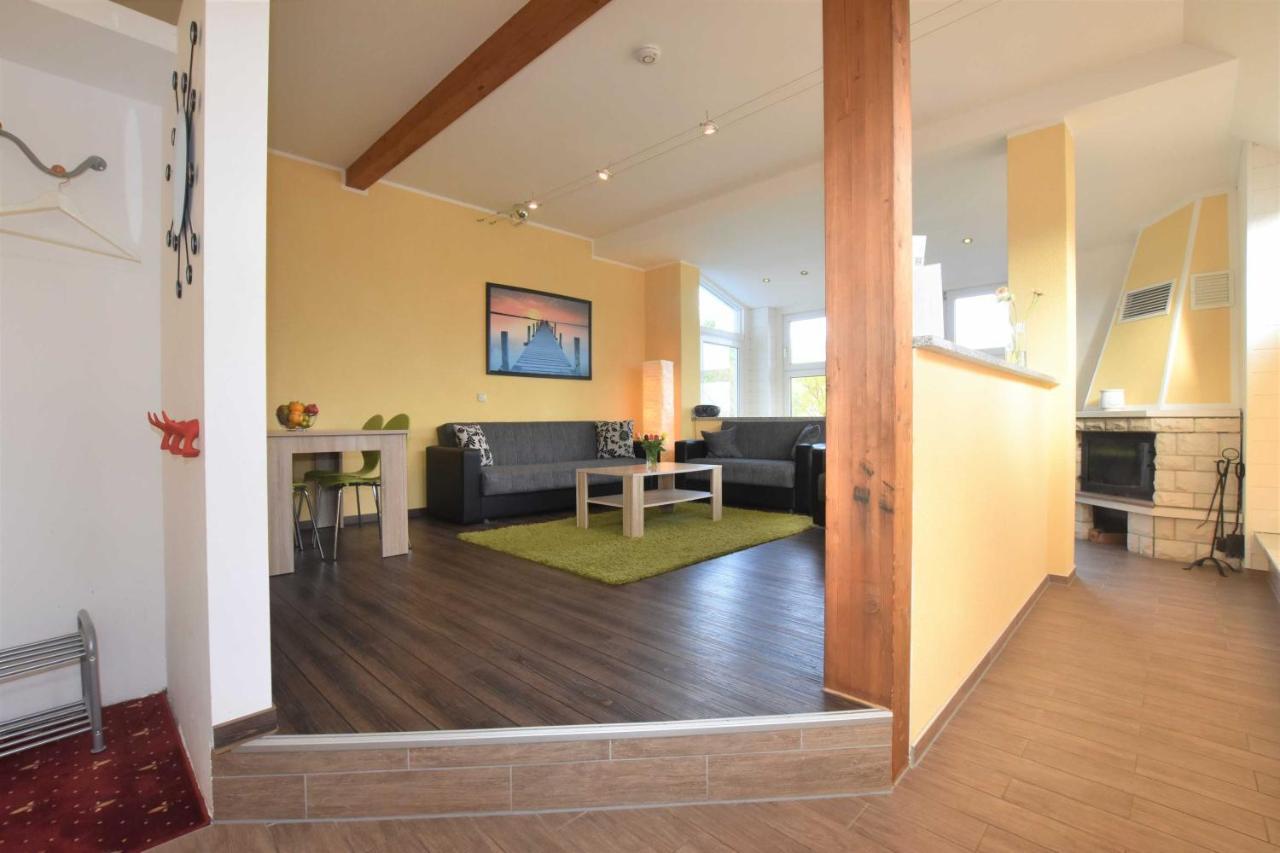 Ferienwohnungen Kleckerburg mit Meerblick OFC 05 Kägsdorf Exterior foto