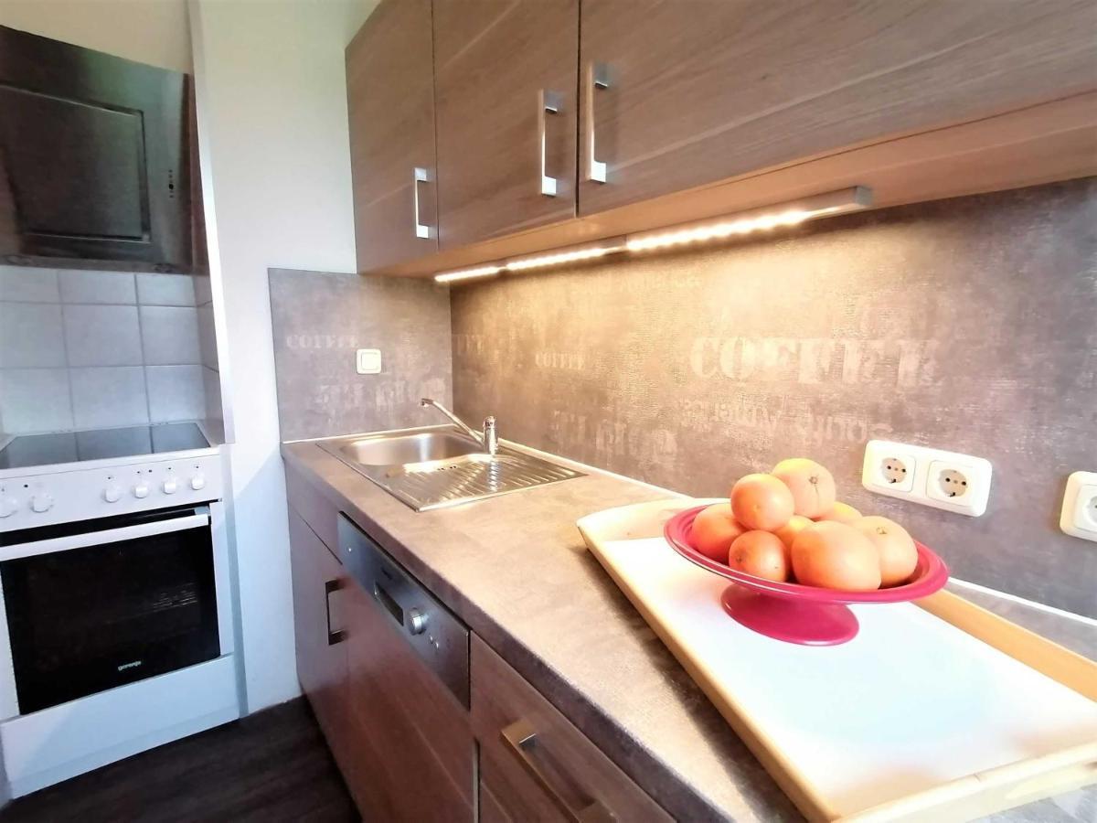 Ferienwohnungen Kleckerburg mit Meerblick OFC 05 Kägsdorf Exterior foto